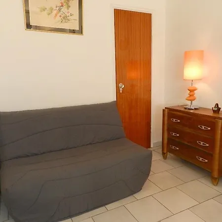T2 Avec Terrasse Au Centre Du Lavandou Apartament